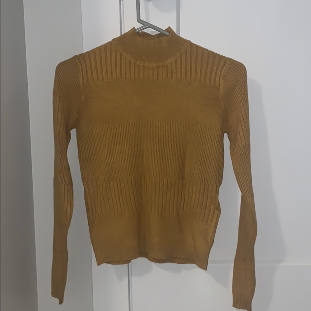 yellow long sleeve shirt